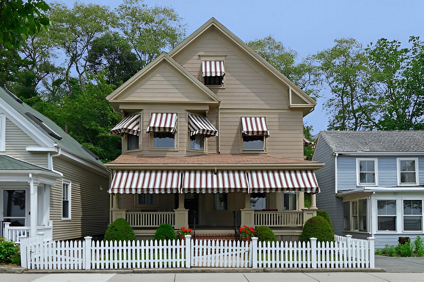 Exploring the Advantages of Awnings for Residential Properties